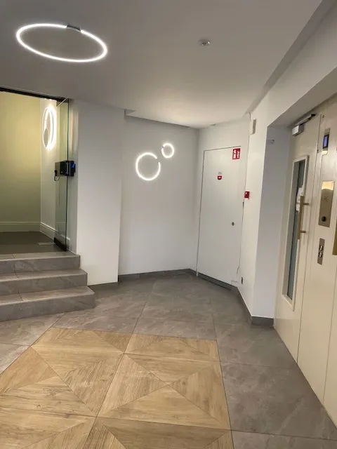 Royal Décoration - Rénovation d'un plateau de bureaux