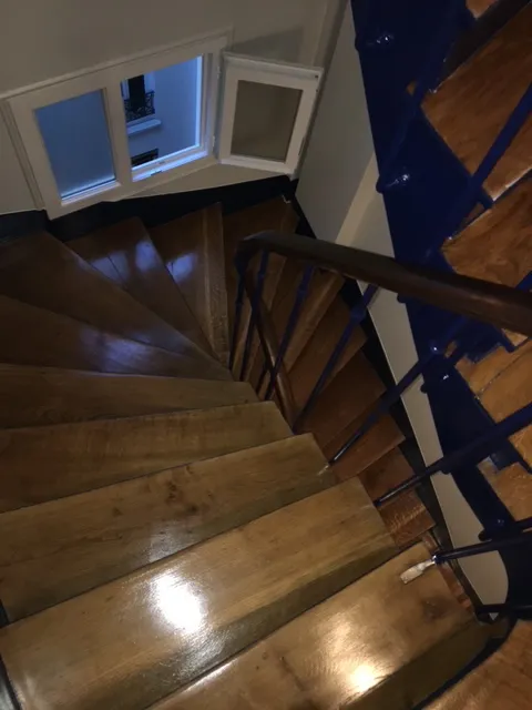 Royal Décoration - Rénovation complète d'une cage d'escaliers